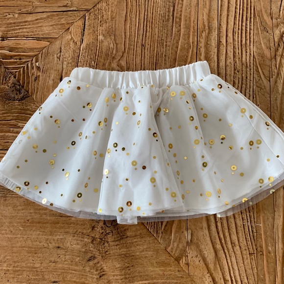 Adorable matching set Size 6 months - Picture 3 of 3